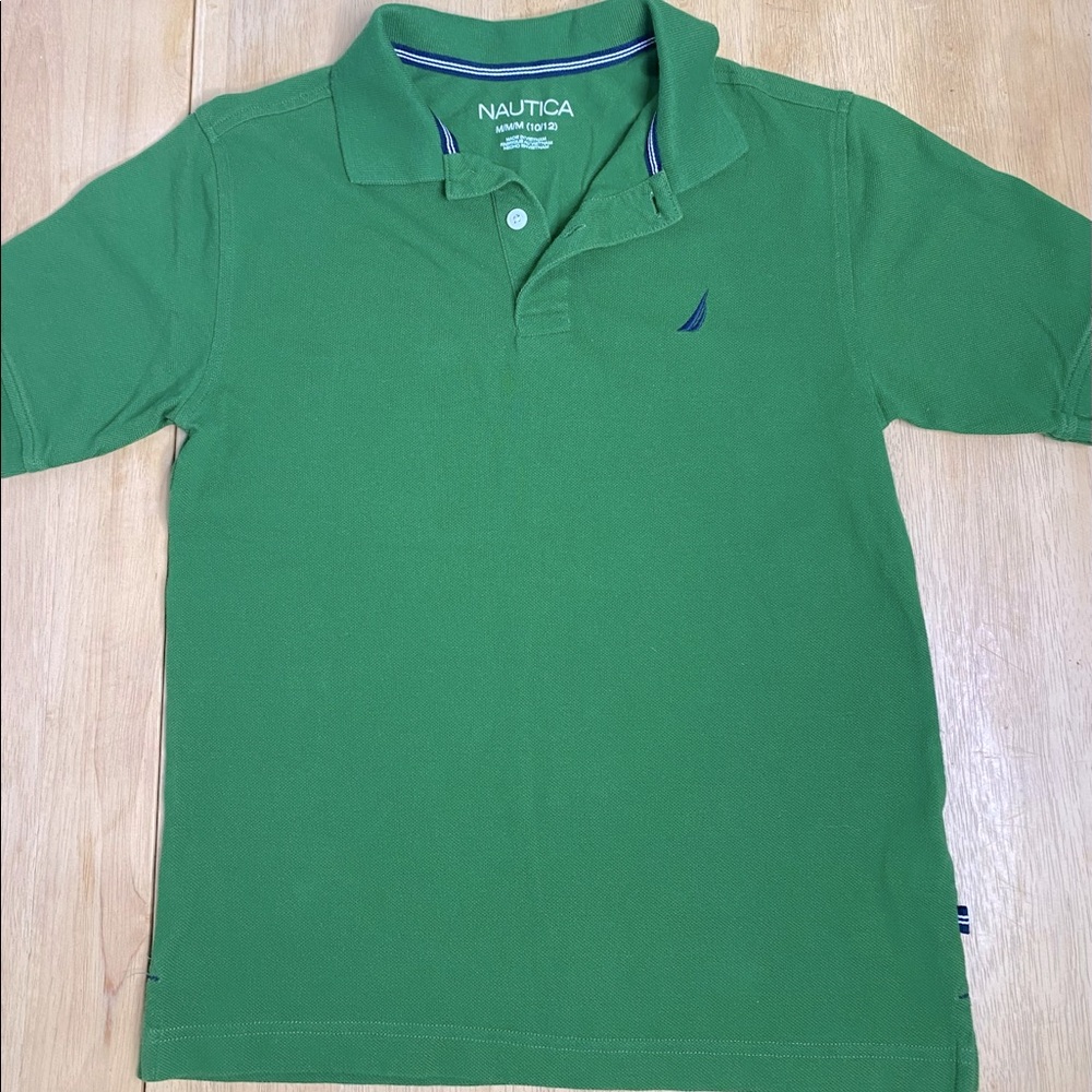 Náutica Boys Green Polo Shirt EUC Size Medium 10-12